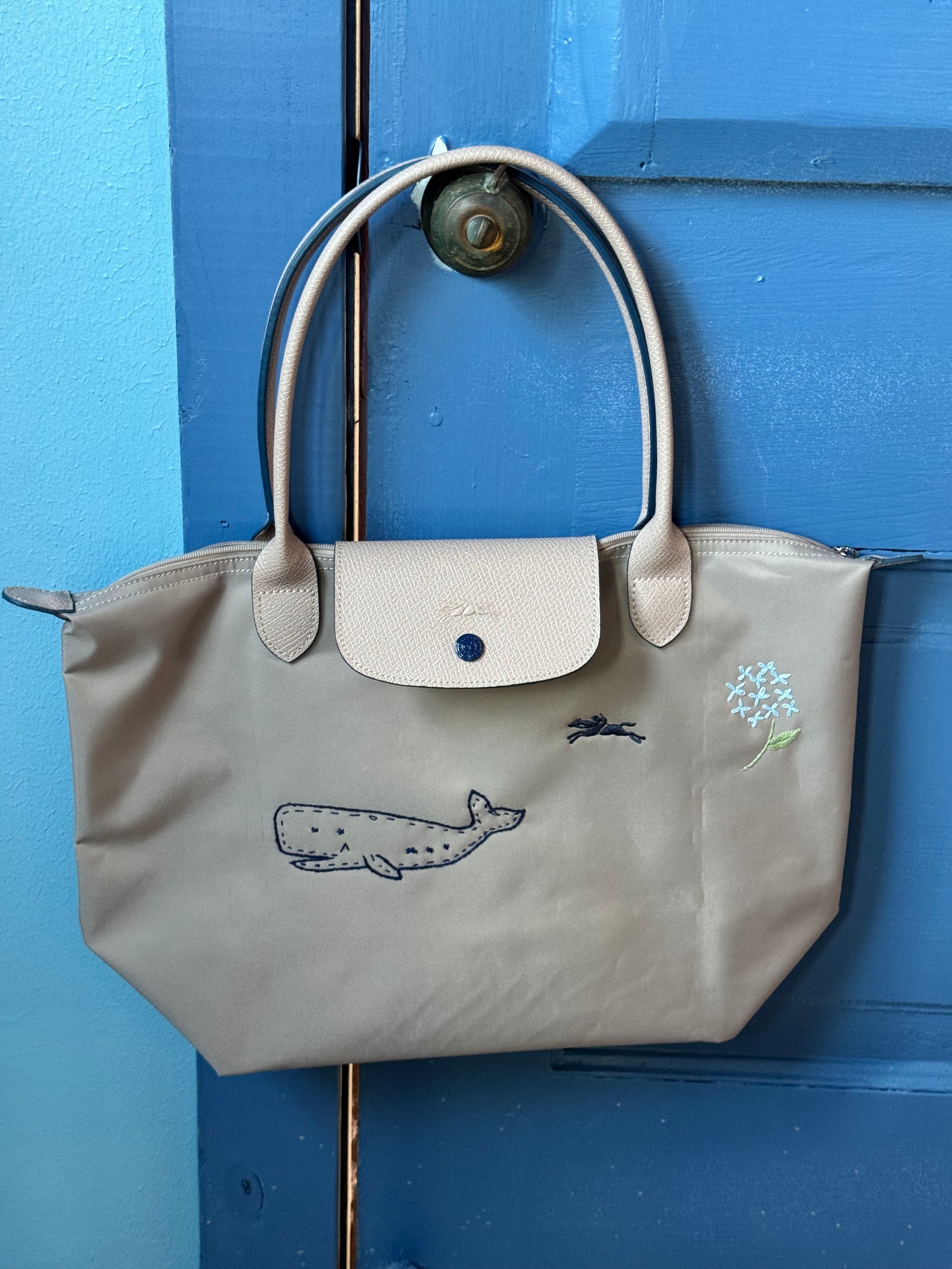 Natural and navy - blooms and whale Bag