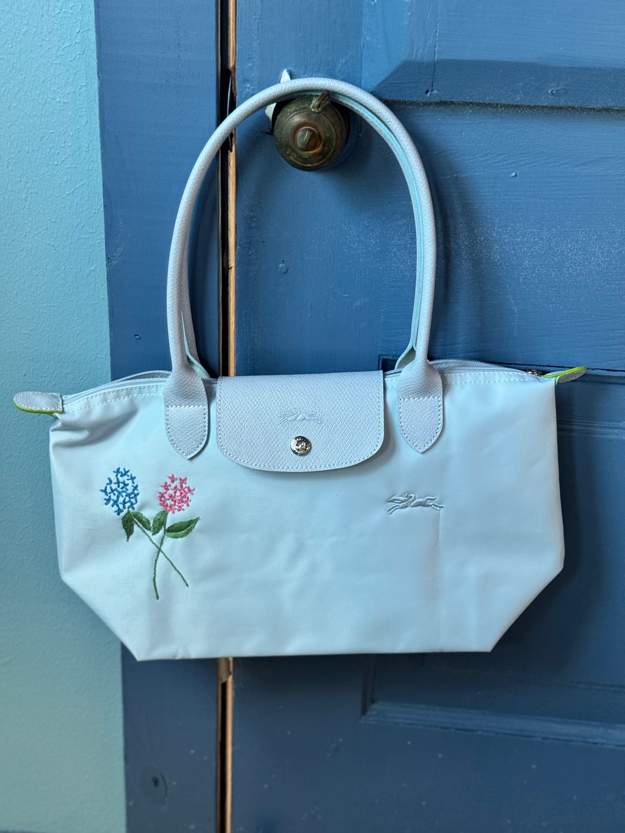 Blooms accent bag