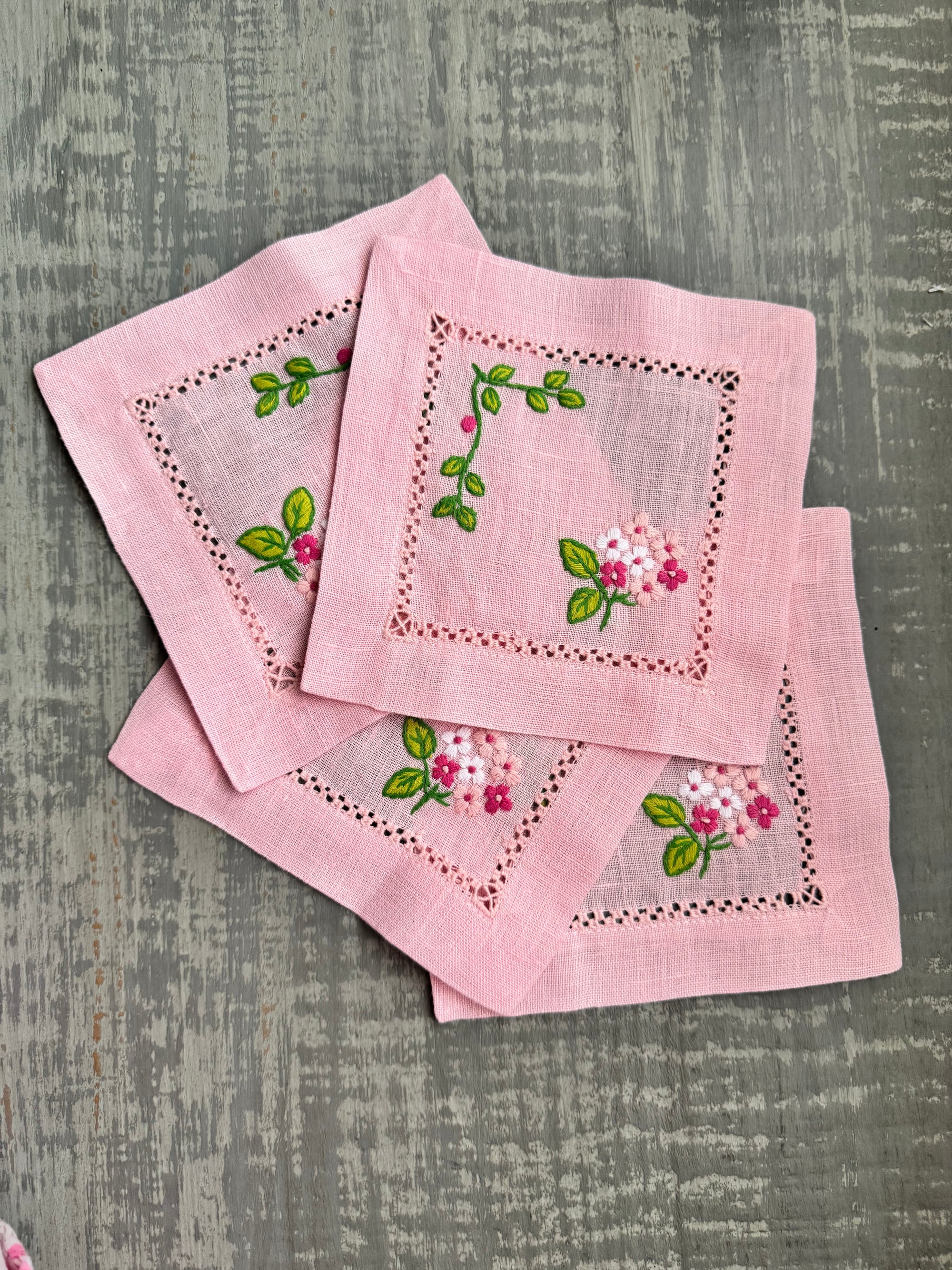 Hydrengeas Bunch Cocktail Napkins