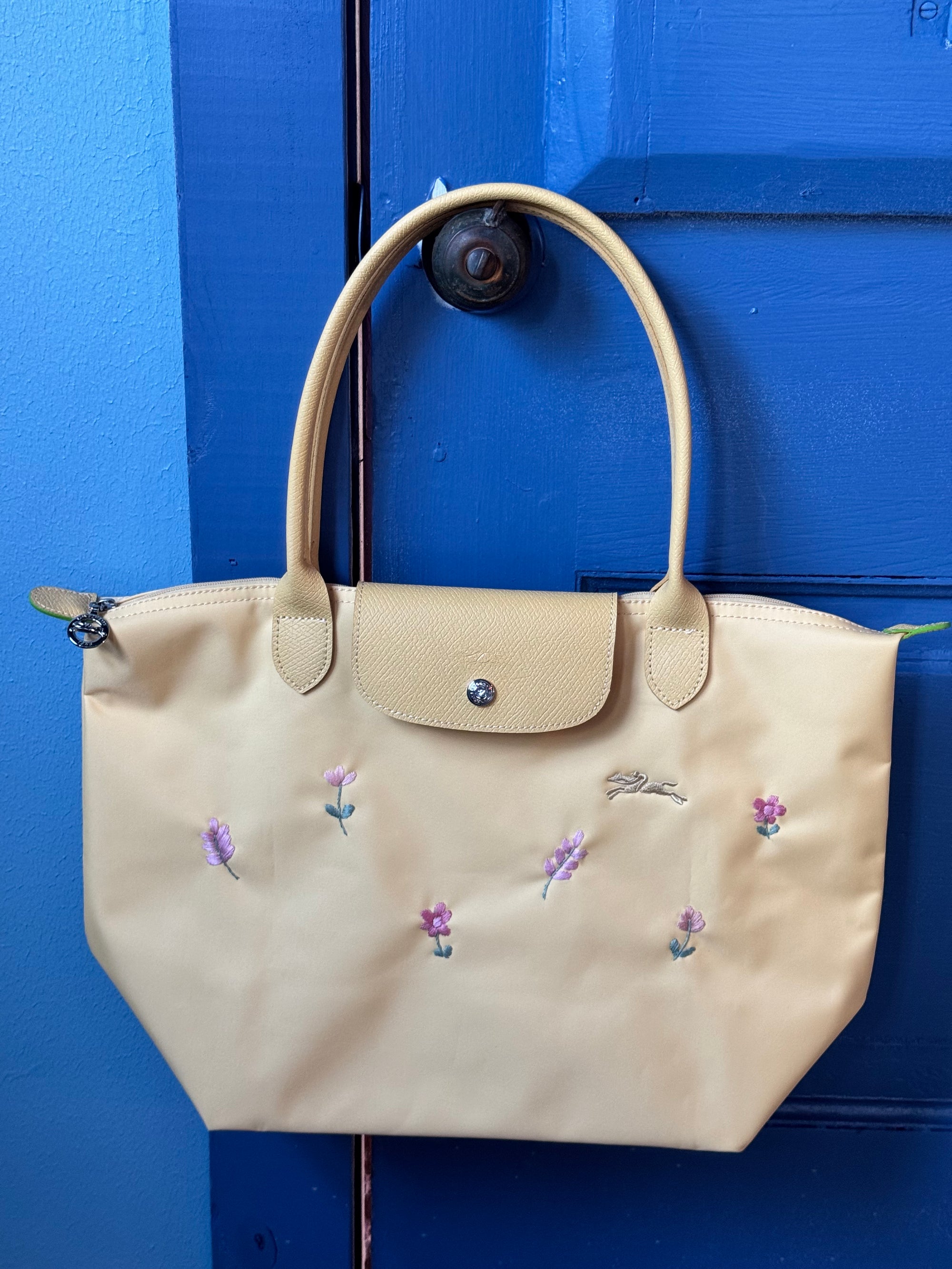 Garden of pink blooms in a yellow sunset Bag