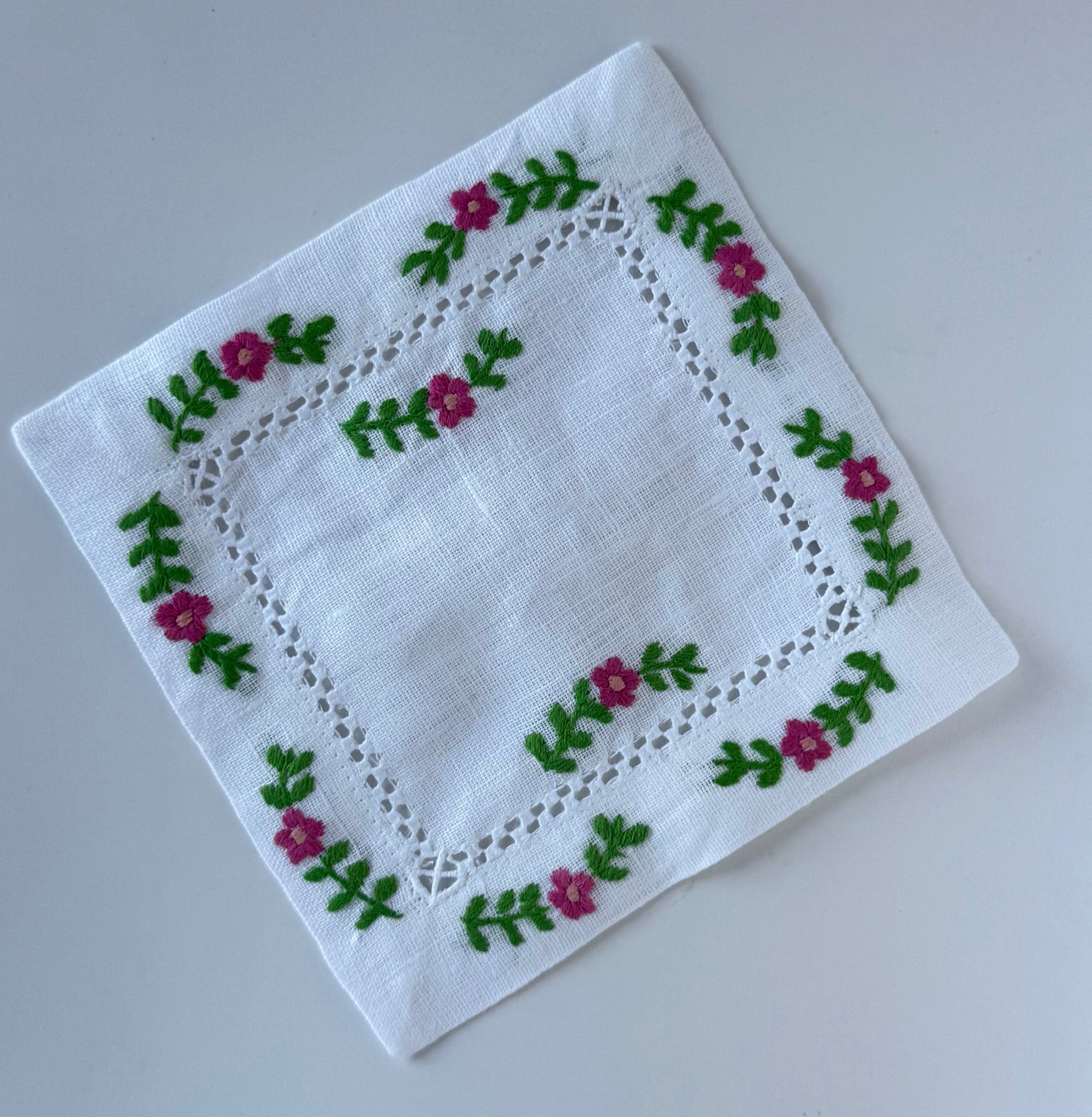 Pink Ivy Frame of Flowers Set of 4