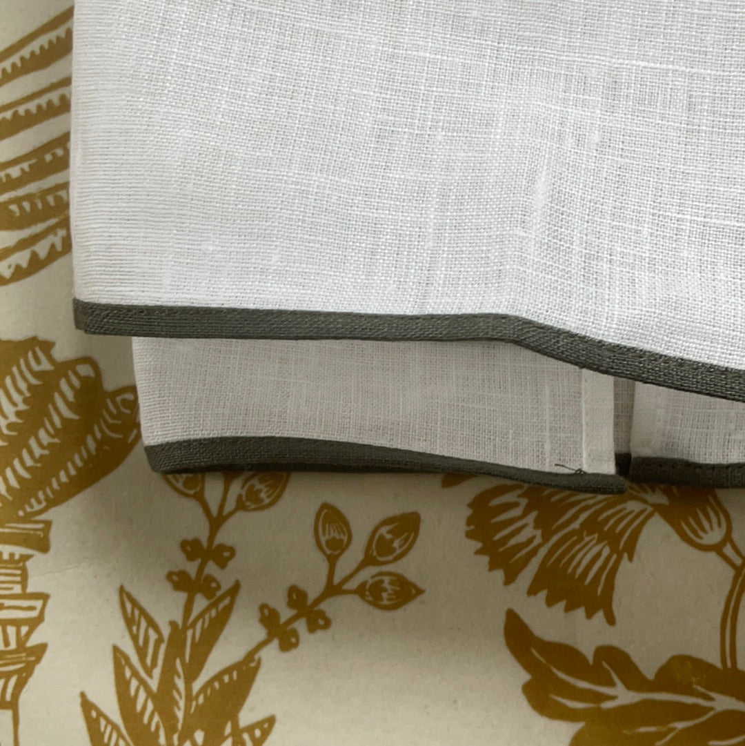 Iron Color edge Hand Towel